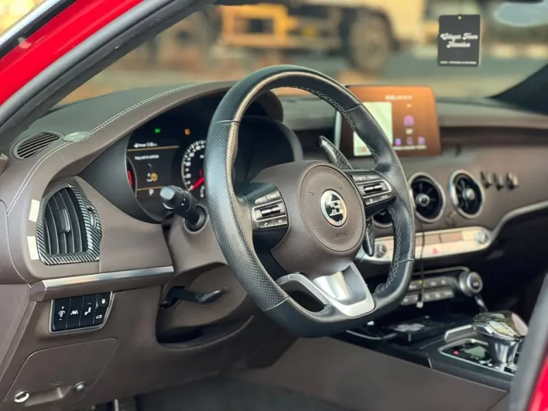 2020 Kia Stinger in Dubai
