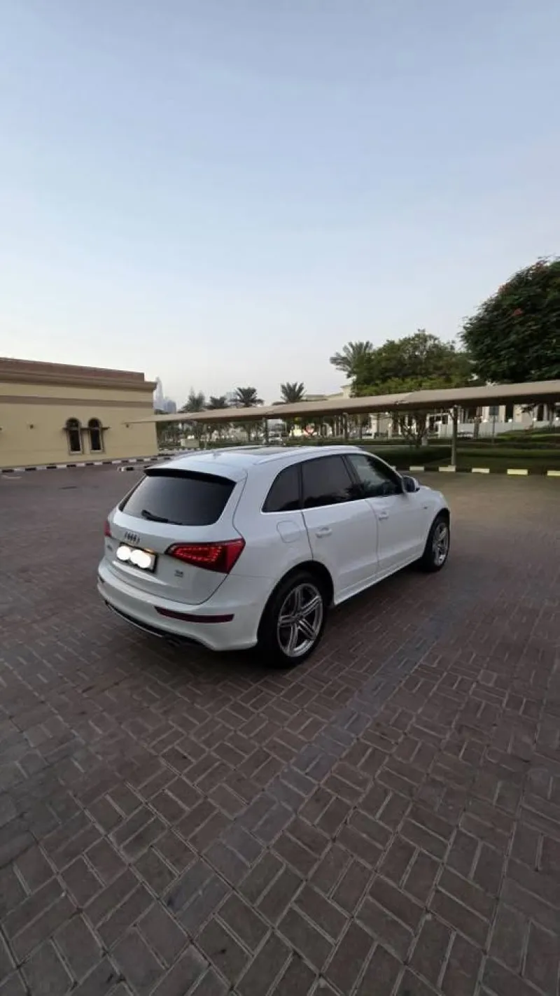 2010 اودي  كيو٥ in Dubai