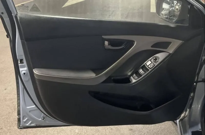 2012 Hyundai Elentra in Dubai