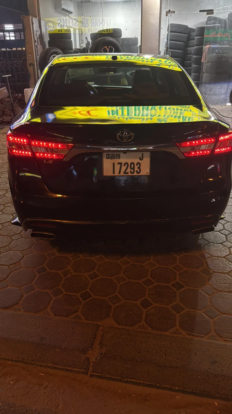 2015 تويوتا افالون in Dubai