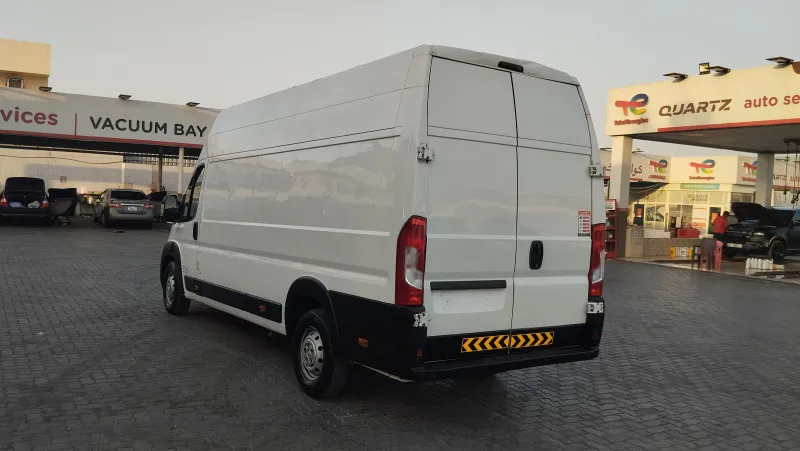 2018 بيجو بوكسر in Dubai