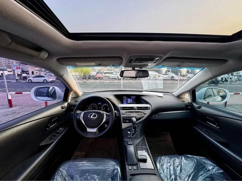 2014 لكزس ار اكس 350 in Dubai