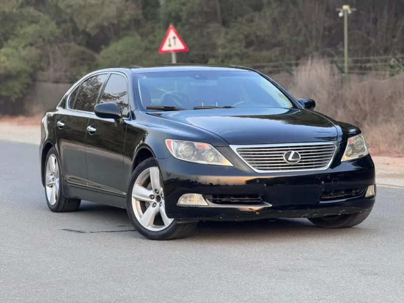 2009 Lexus LS 460 in Dubai