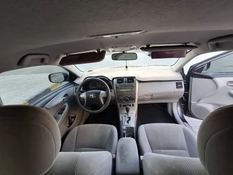 2013 تويوتا كورولا in Dubai