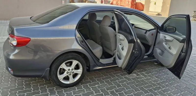 2013 تويوتا كورولا in Dubai