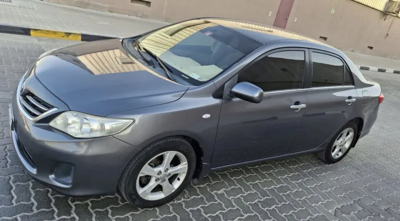 2013 تويوتا كورولا in Dubai