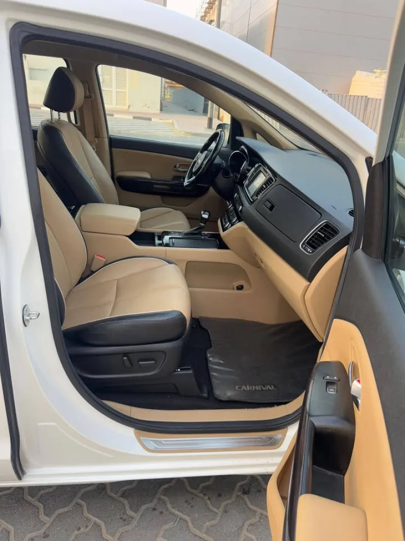 2018 Kia Carnival in Dubai