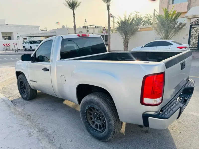 2012 GMC Sierra in Dubai