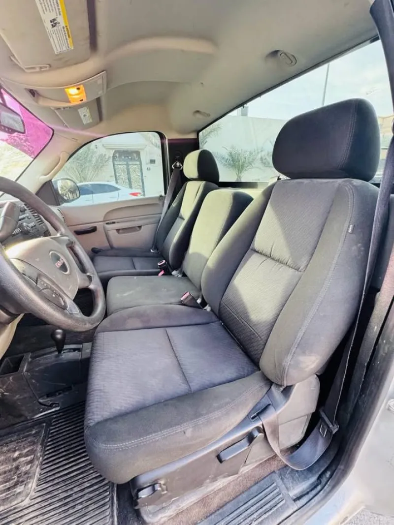 2012 GMC Sierra in Dubai