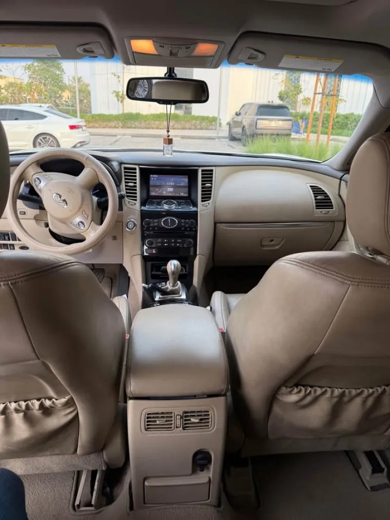 2015 Infiniti QX70 in Dubai