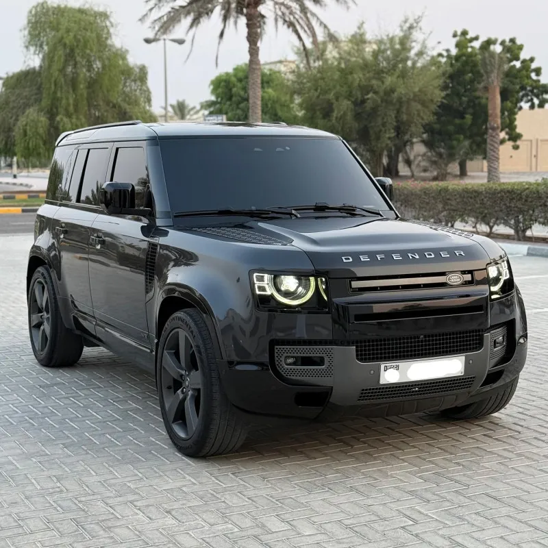 2022 لاند روفر ديفندر in Dubai