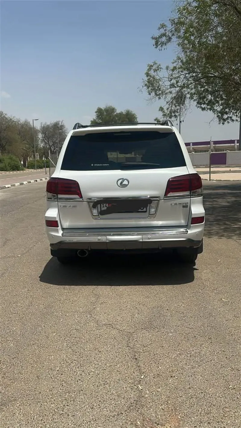 2013 Lexus LX 570 in Dubai