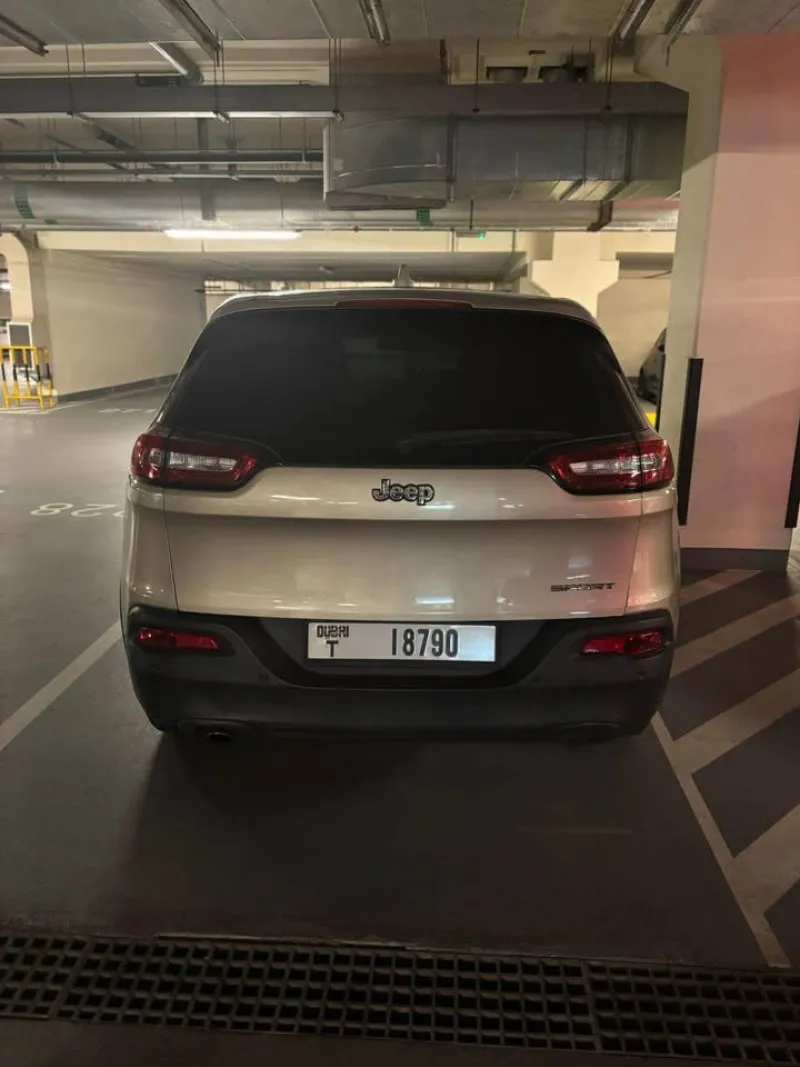 2014 Jeep Cherokee in Dubai