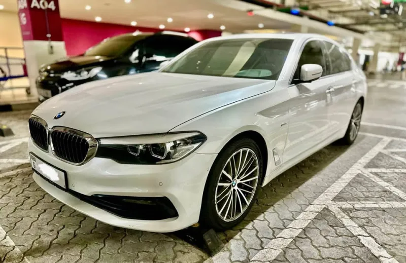 2017 بي أم دابليو الفئة - 5 in Dubai