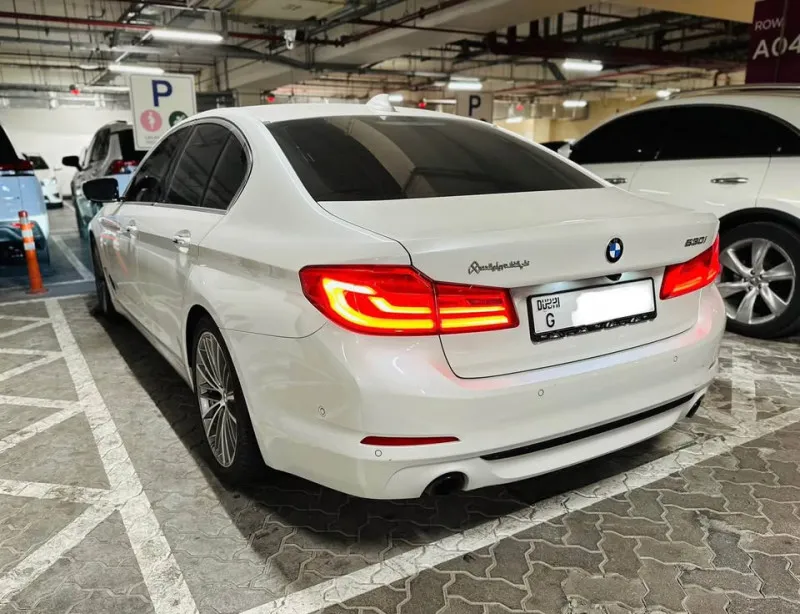 2017 بي أم دابليو الفئة - 5 in Dubai