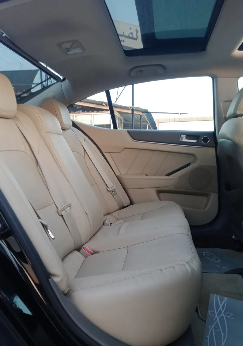 2012 Kia Cadenza in Dubai