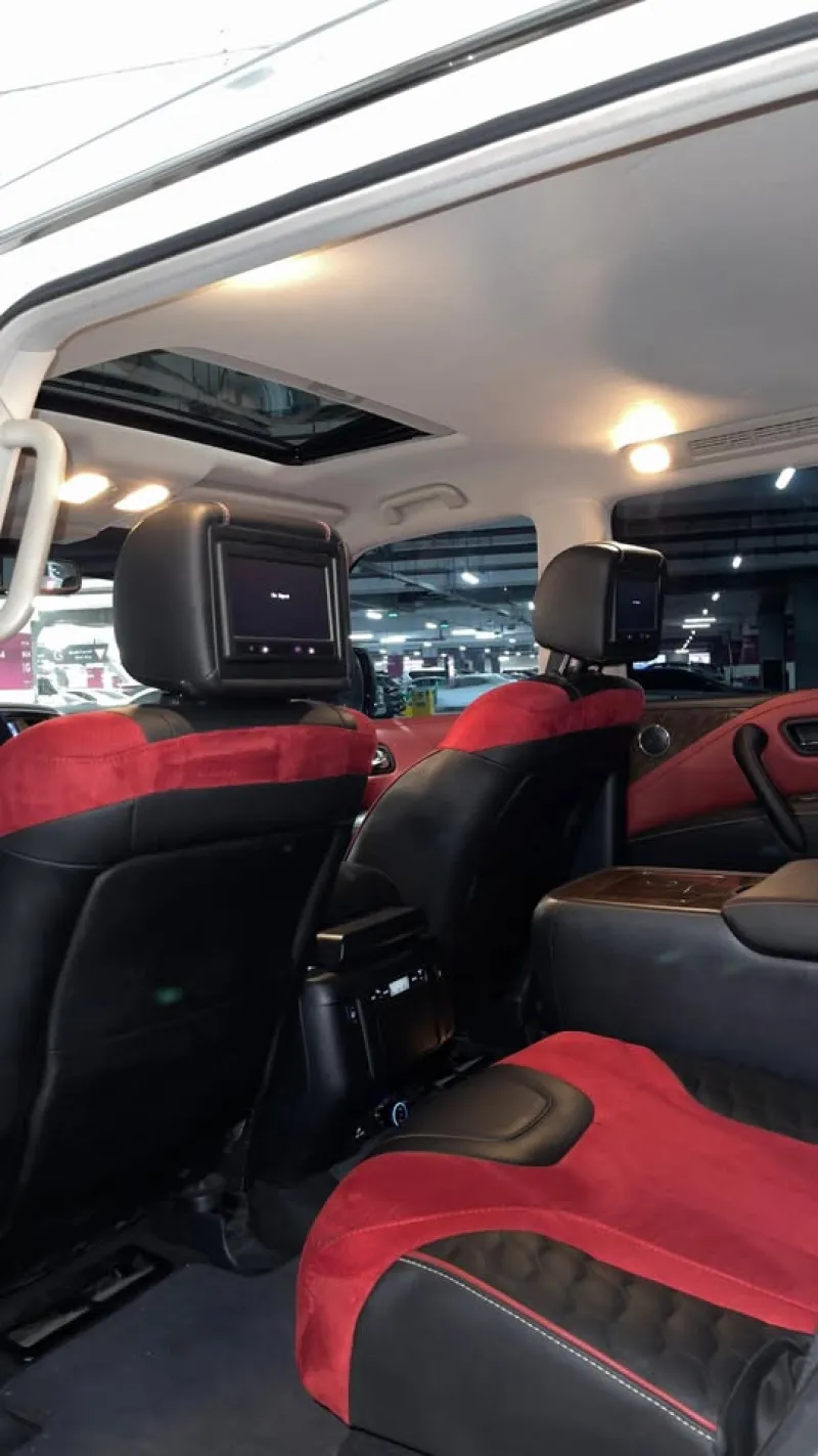 2017 Infiniti QX80 in Dubai