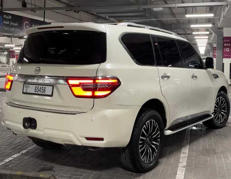 2017 Infiniti QX80 in Dubai