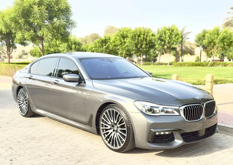 2017 بي أم دابليو الفئة - 7 in Dubai