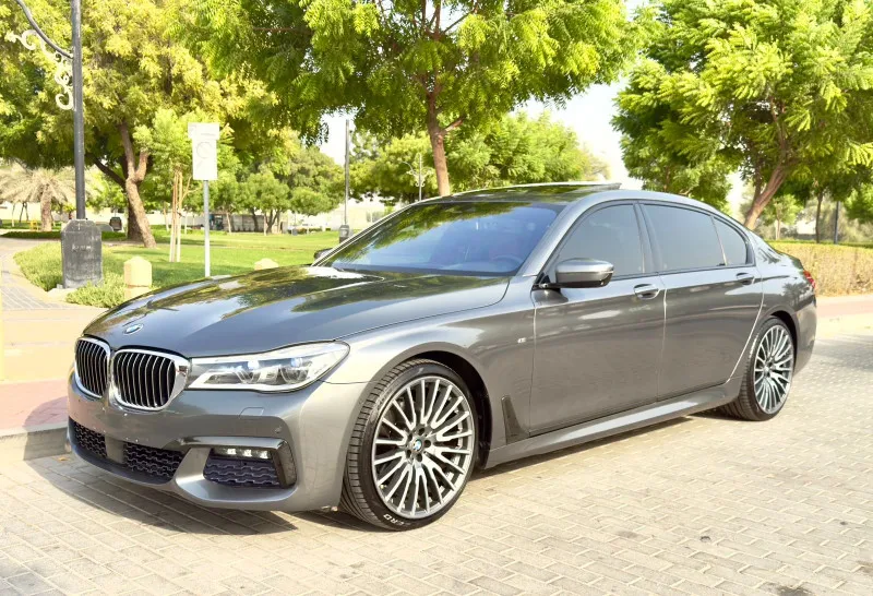 2017 بي أم دابليو الفئة - 7 in Dubai