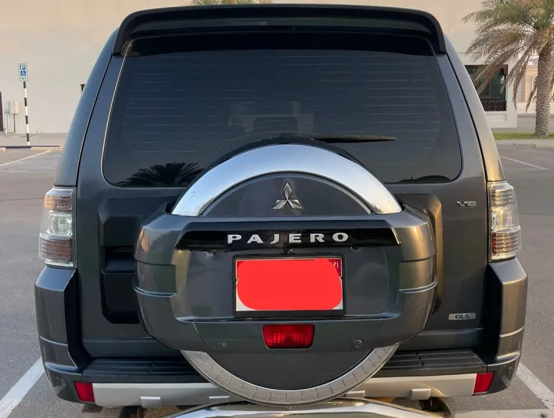 2010 ميتسوبيشي باجيرو in Dubai