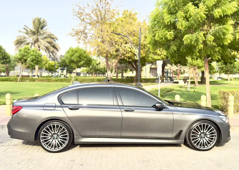 2017 بي أم دابليو الفئة - 7 in Dubai