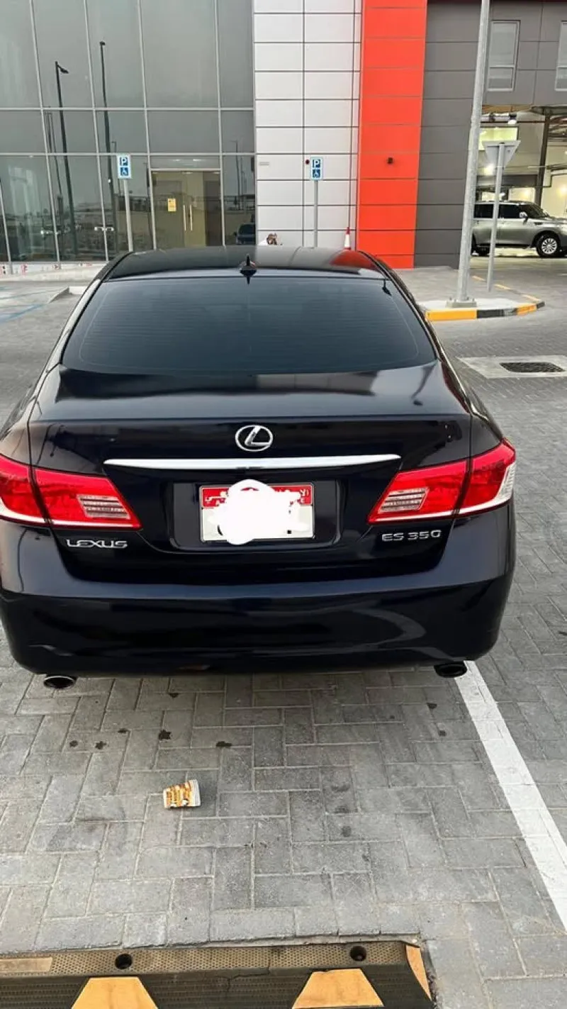 2011 Lexus ES in Dubai