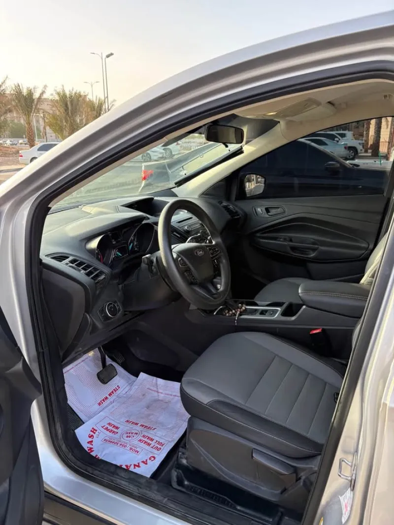 2017 Ford Escape in Dubai
