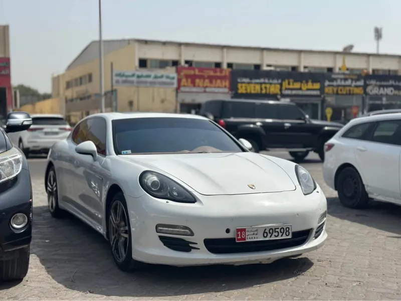 2013 Porsche Panamera in Dubai