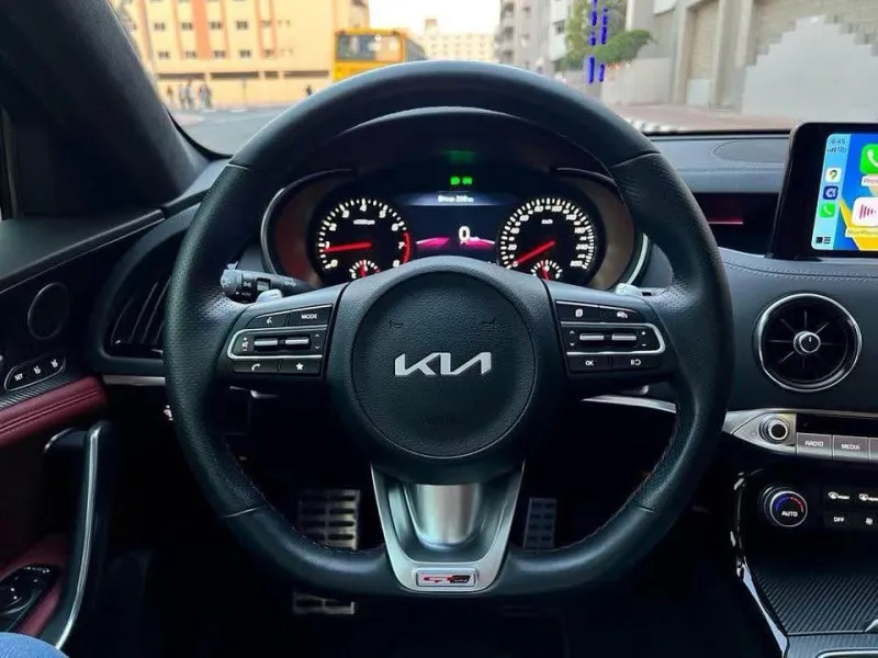 2022 Kia Stinger in Dubai