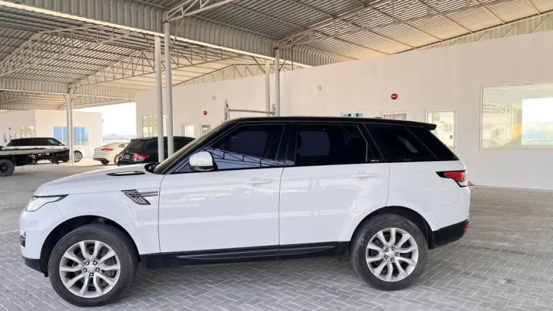 2016 Land Rover Range Rover Sport in Dubai
