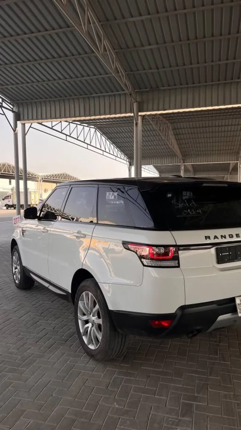 2016 Land Rover Range Rover Sport in Dubai