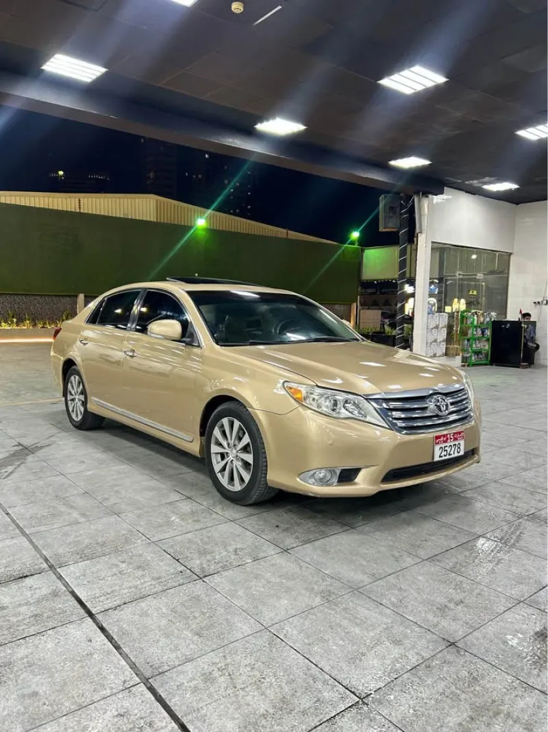 2011 Toyota Avalon in Dubai
