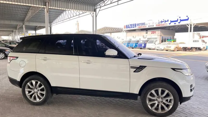 2016 Land Rover Range Rover Sport in Dubai