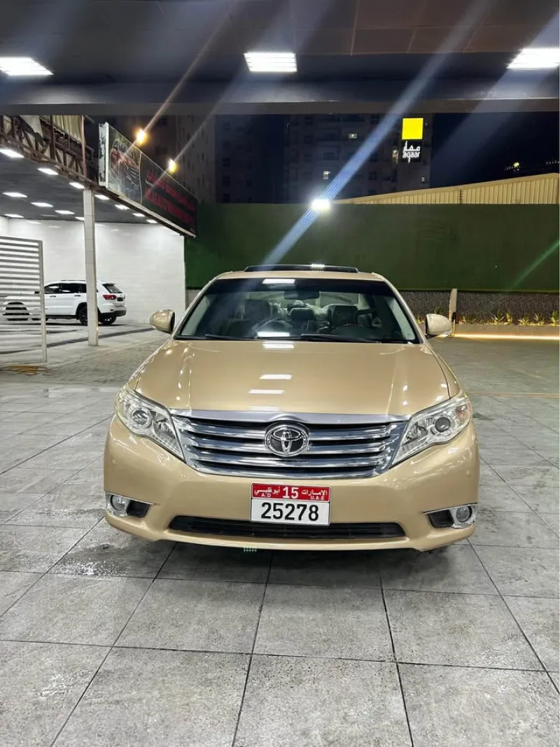 2011 Toyota Avalon in Dubai