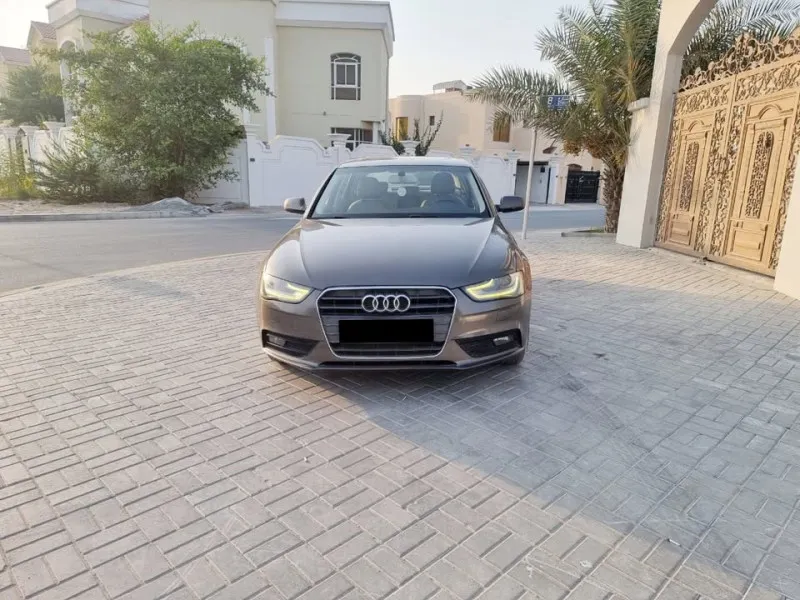 2014 اودي آي ٤ in Dubai