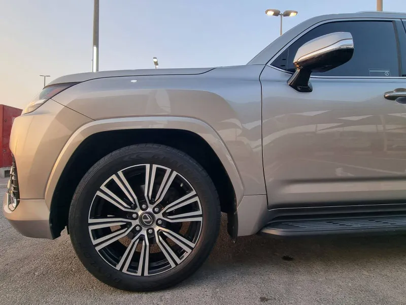 2023 Lexus LX600 in Dubai