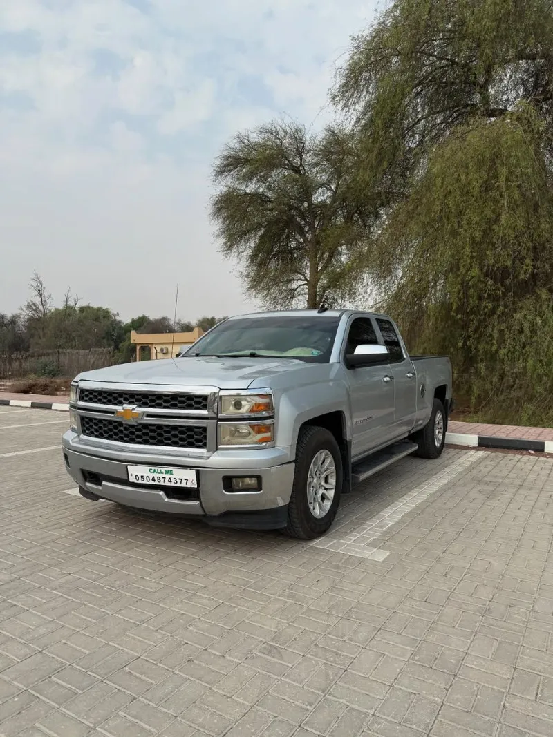 2016 شيفروليه سيلفرادو in Dubai