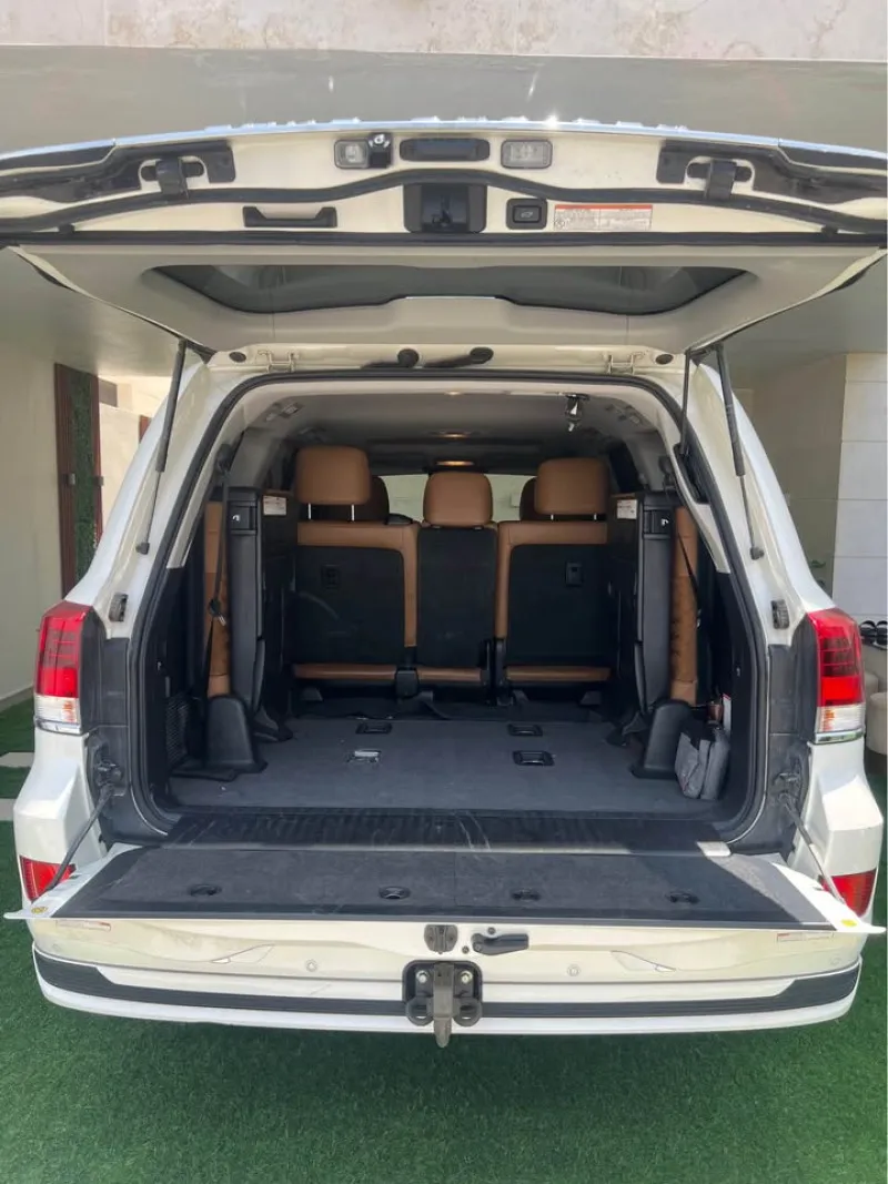 2021 Toyota Land Cruiser in Dubai