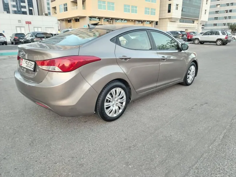 2013 Hyundai Elentra in Dubai