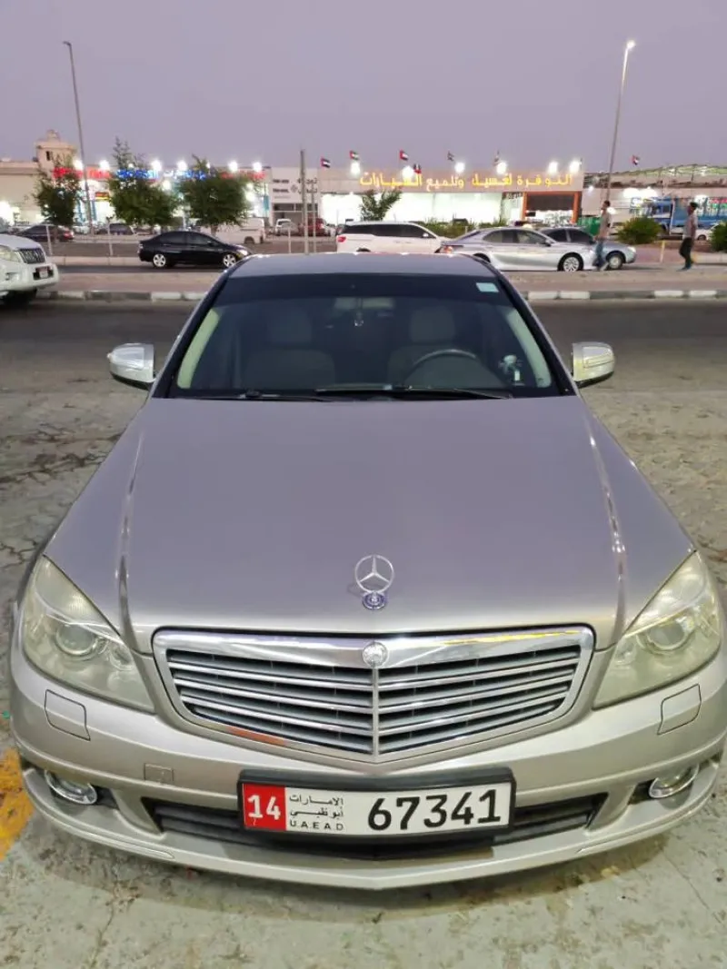 2009 Mercedes-Benz C-Class in Dubai