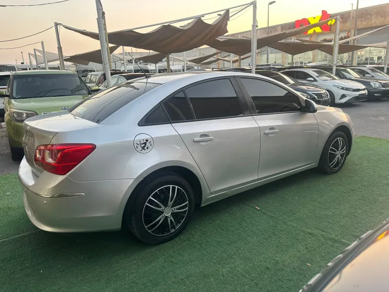 2016 Chevrolet Cruze in Dubai