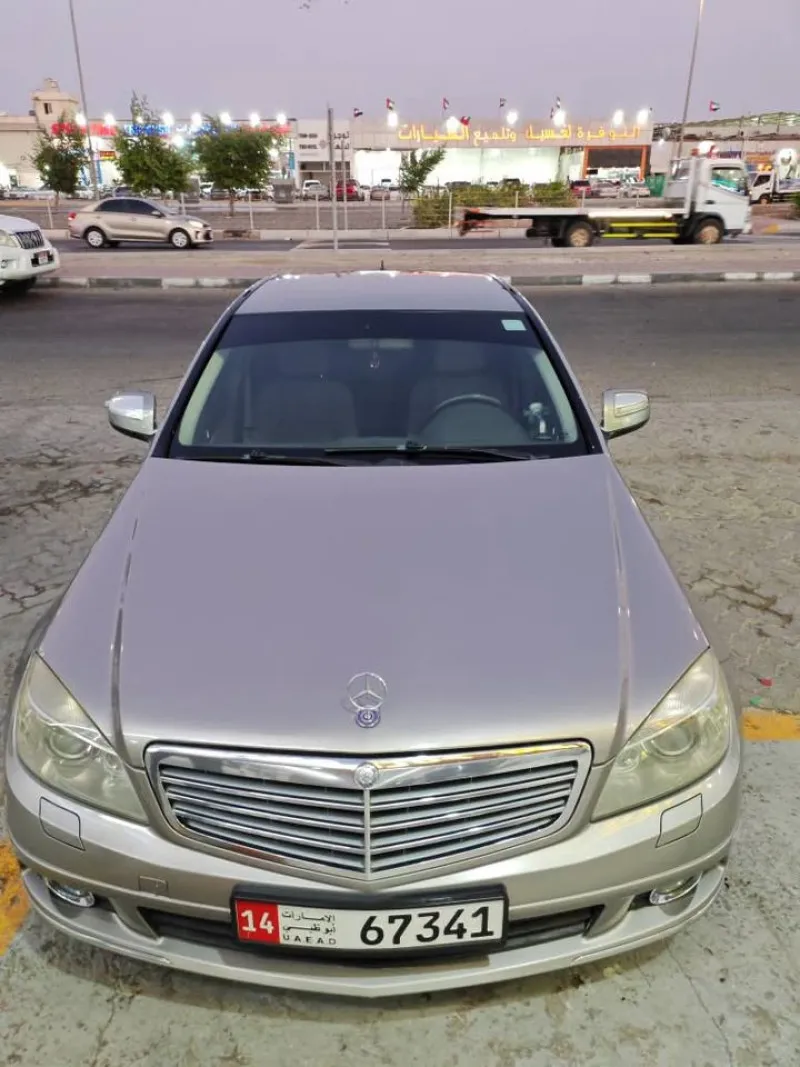 2009 Mercedes-Benz C-Class in Dubai