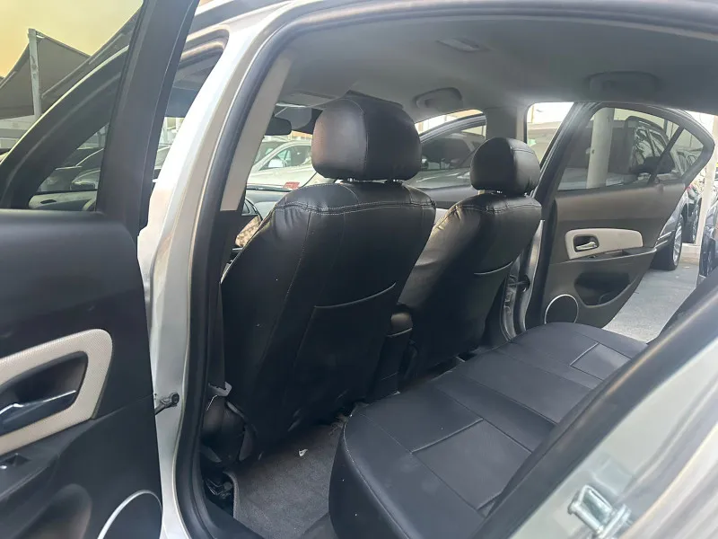 2016 Chevrolet Cruze in Dubai