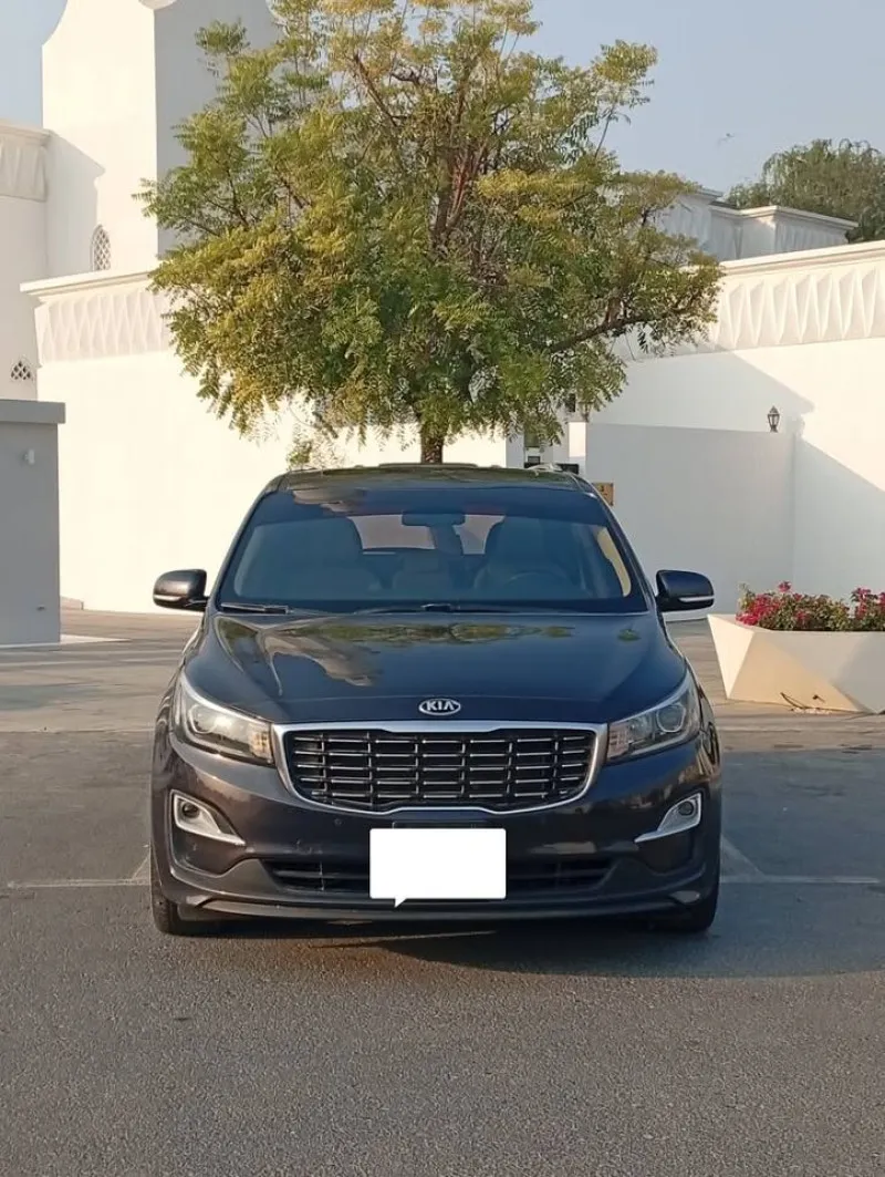 2020 Kia Carnival in Dubai