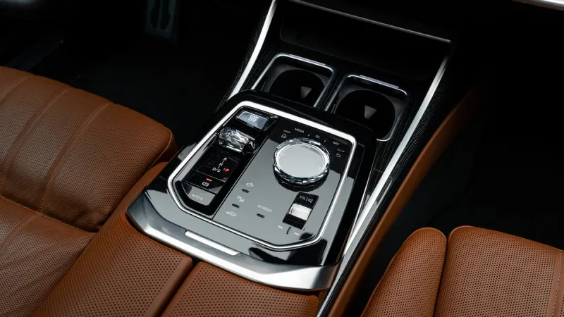2024 BMW 7-Series in Dubai