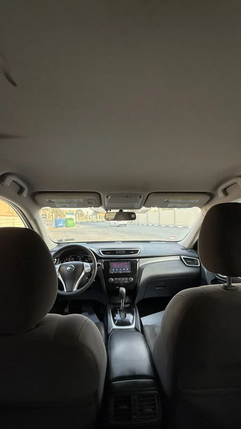 2016 Nissan Rogue in Dubai