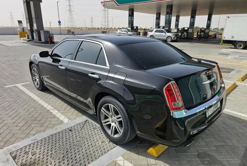2014 كرايسلر ٣٠٠ in Dubai