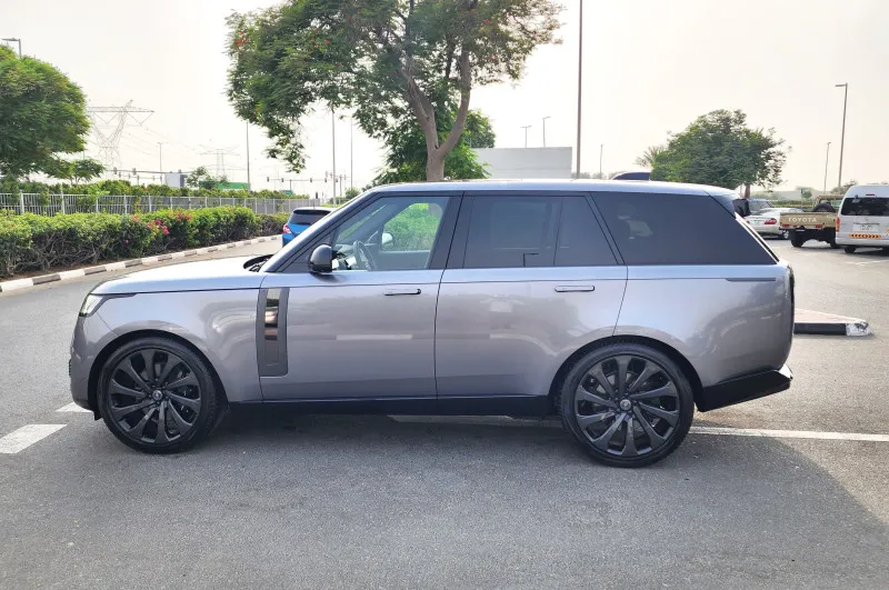 2023 Land Rover Range Rover in Dubai