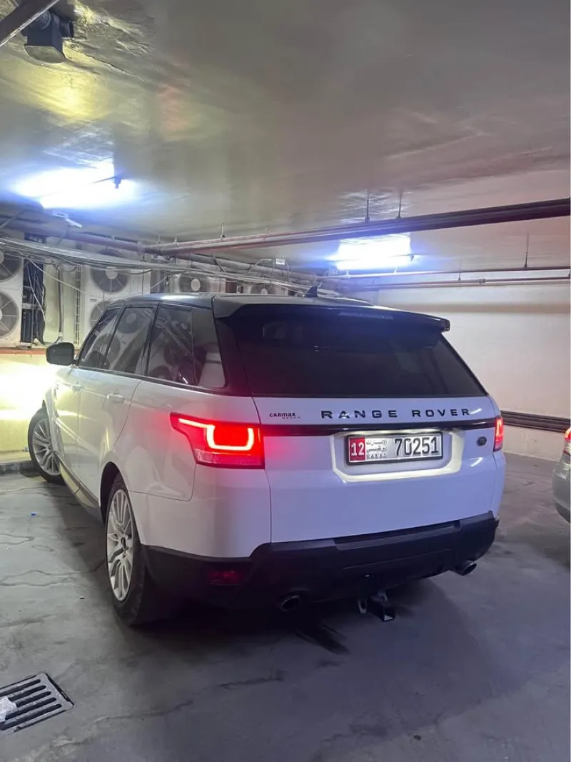 2016 Land Rover Range Rover Sport in Dubai